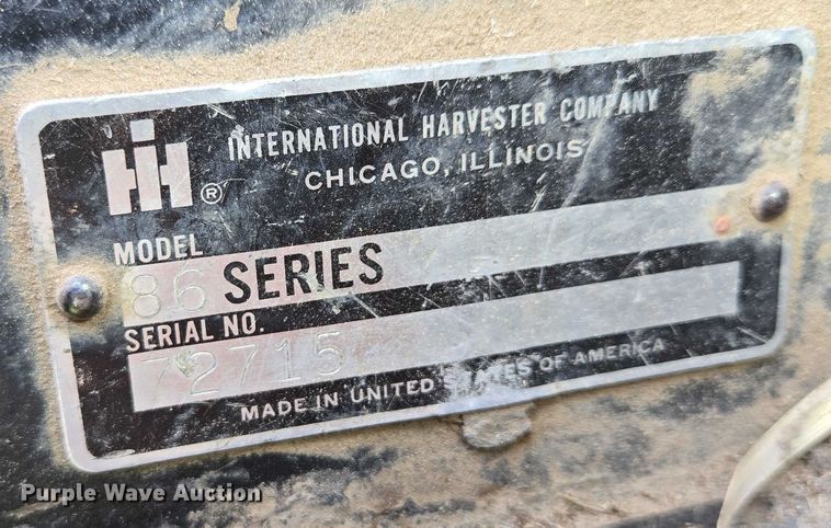 image for item DT7222 1979 International 1086 tractor