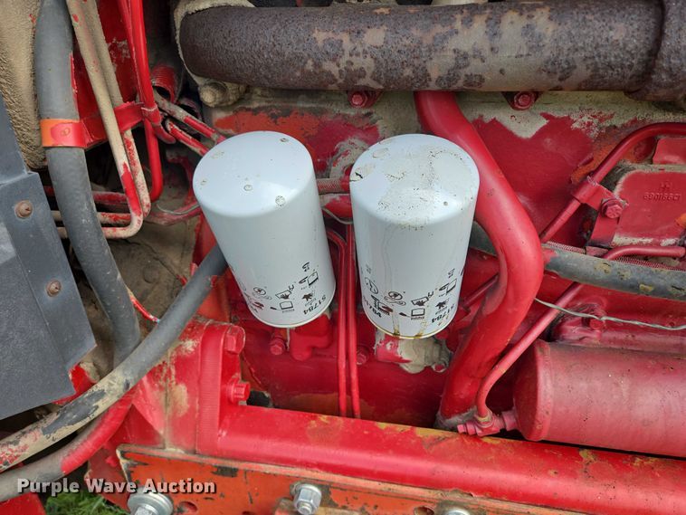 image for item DT7222 1979 International 1086 tractor