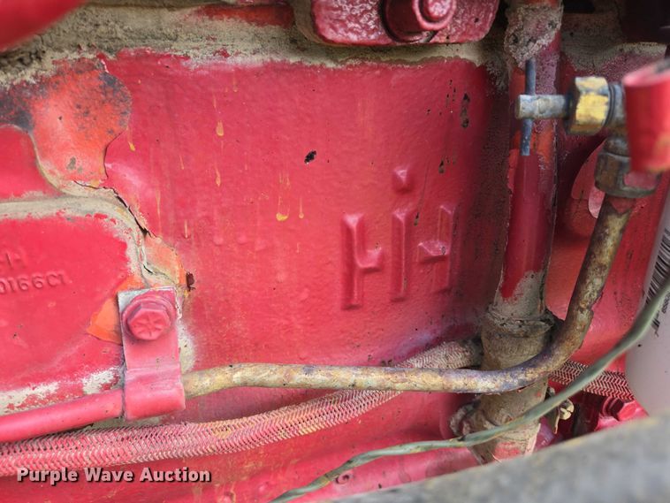 image for item DT7222 1979 International 1086 tractor