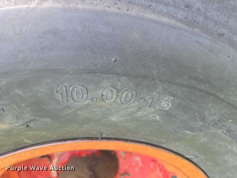 image for item DT7222 1979 International 1086 tractor