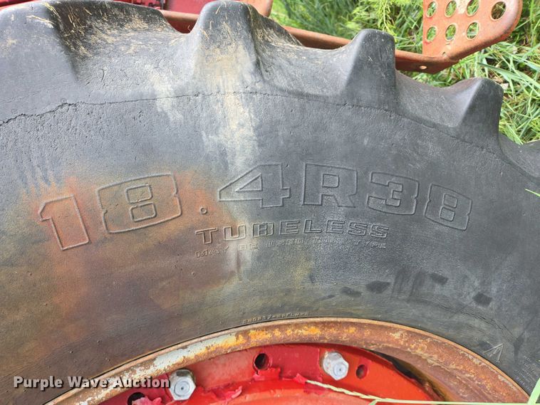 image for item DT7222 1979 International 1086 tractor