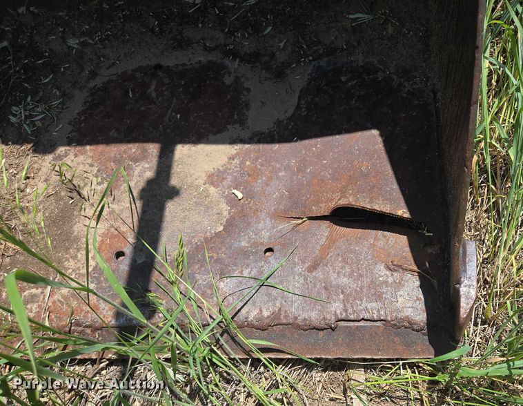 image for item DT7222 1979 International 1086 tractor