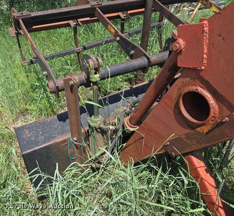 image for item DT7222 1979 International 1086 tractor