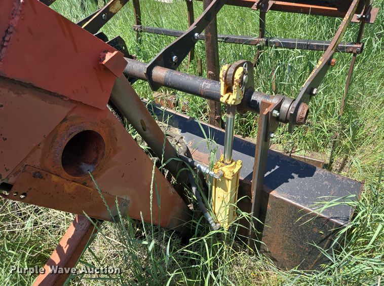 image for item DT7222 1979 International 1086 tractor