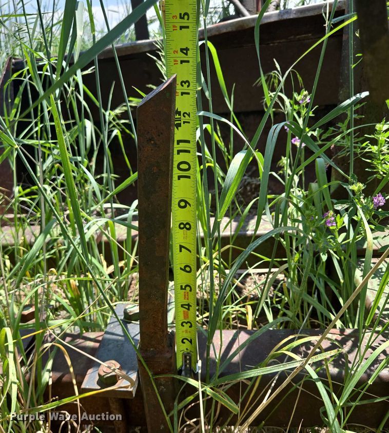 image for item DT7222 1979 International 1086 tractor