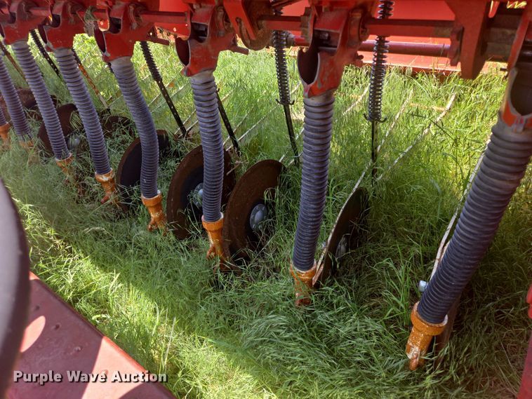 image for item DT7224 International 510 grain drill