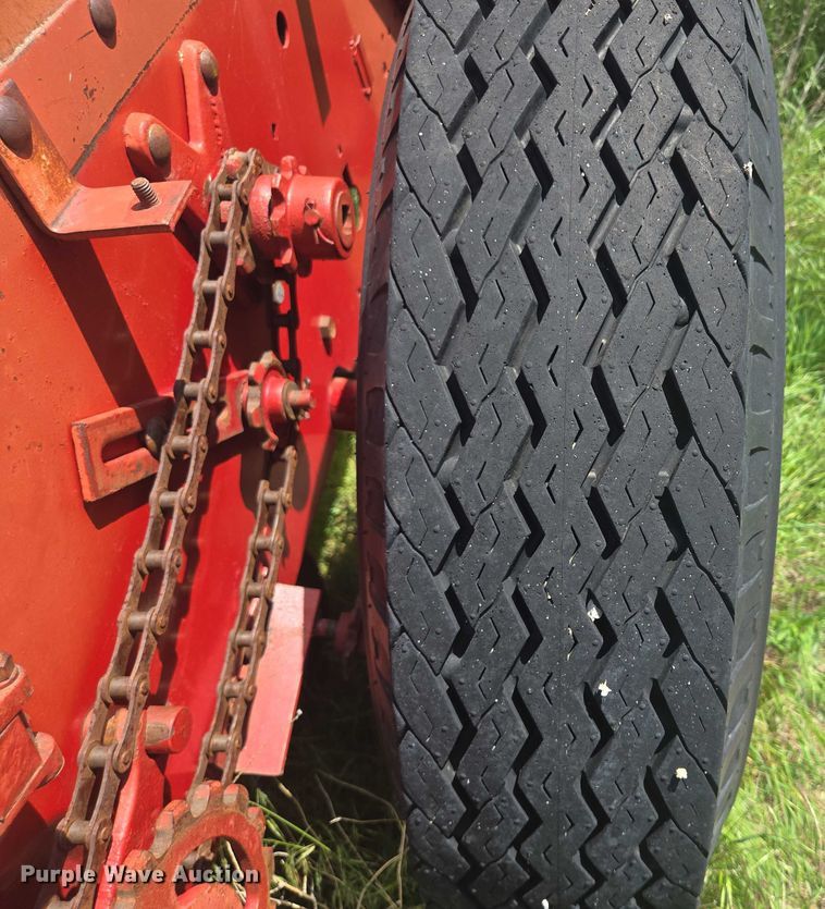 image for item DT7224 International 510 grain drill