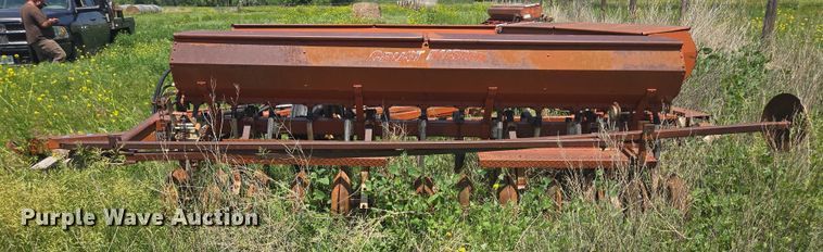 image for item DT7225 Crust Buster grain drill