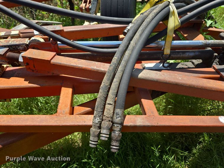 image for item DT7225 Crust Buster grain drill