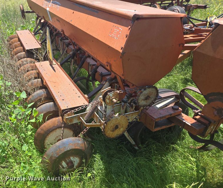 image for item DT7225 Crust Buster grain drill