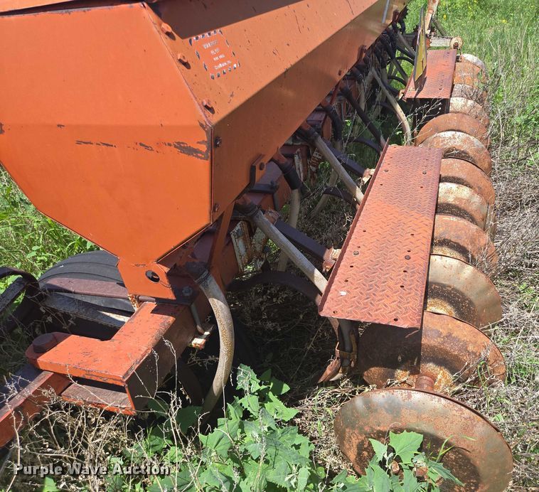 image for item DT7225 Crust Buster grain drill