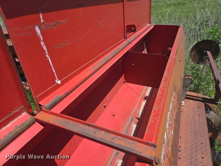 image for item DT7225 Crust Buster grain drill