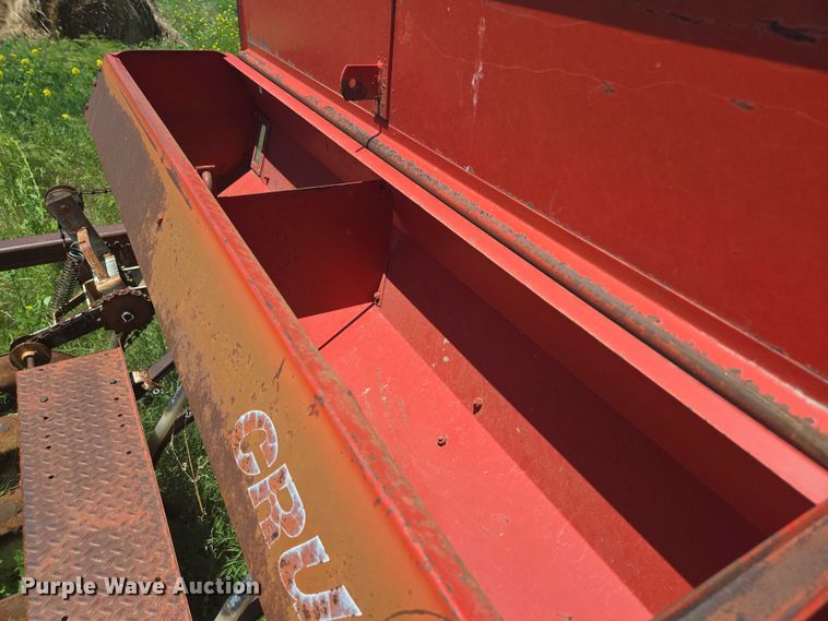 image for item DT7225 Crust Buster grain drill