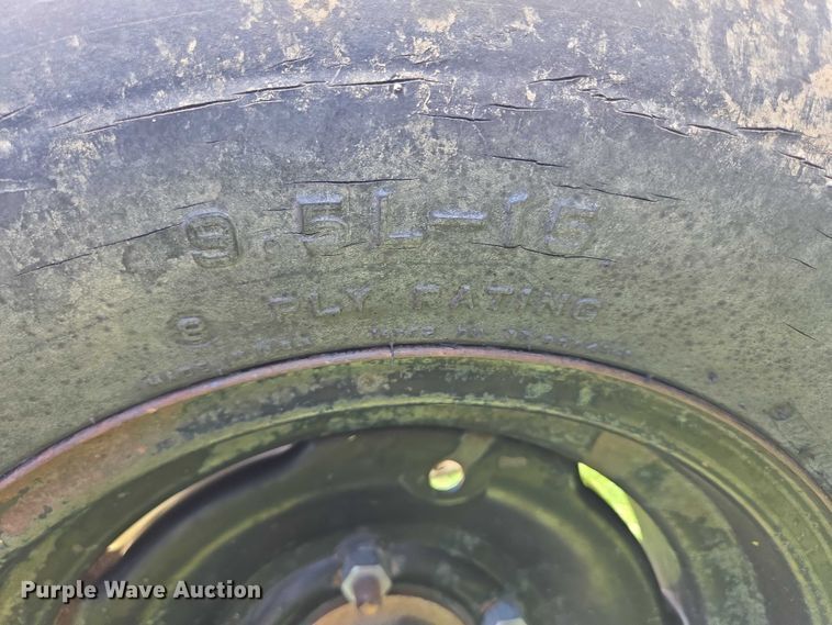 image for item DT7225 Crust Buster grain drill