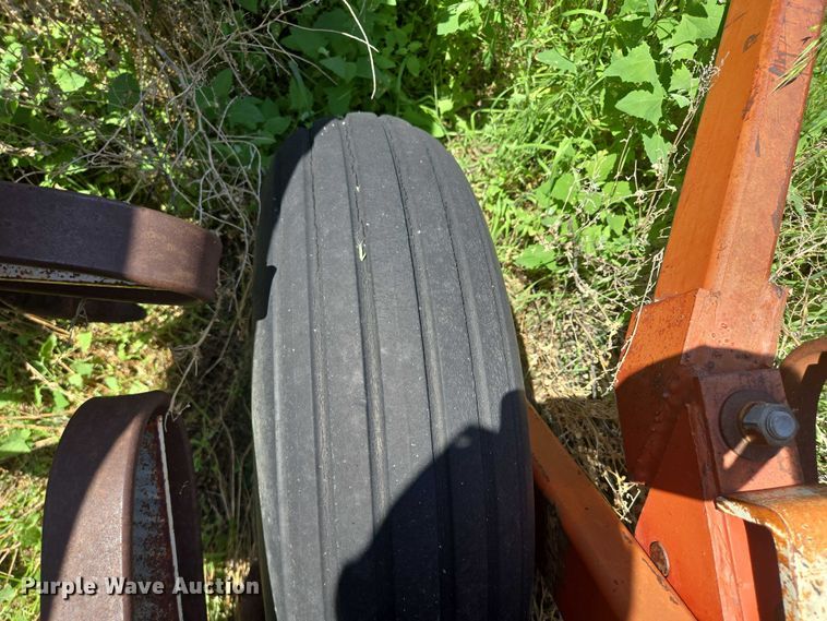 image for item DT7225 Crust Buster grain drill