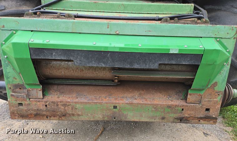 image for item DU7873 1980 John Deere 7720 combine