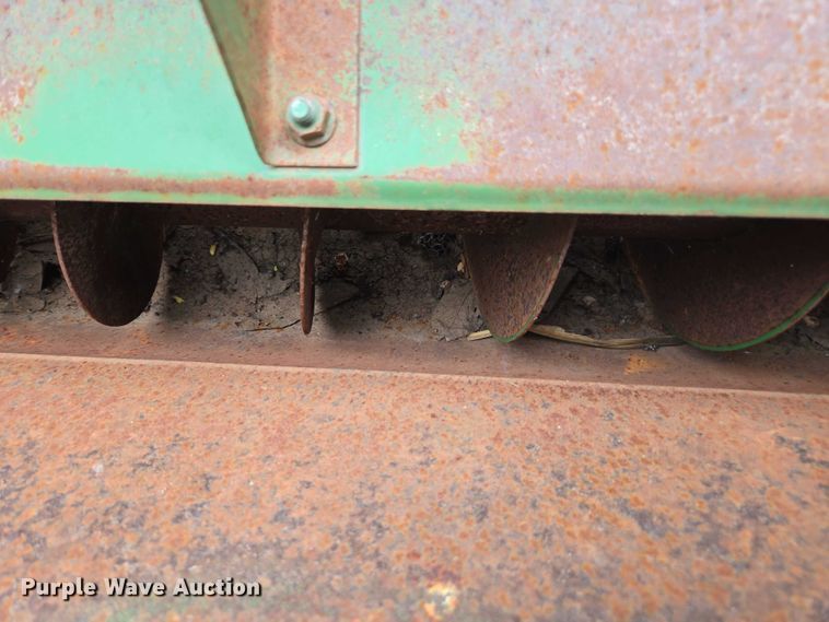 image for item DU7873 1980 John Deere 7720 combine