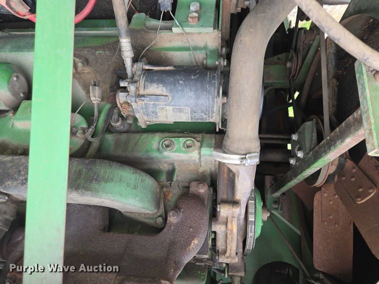 image for item DU7873 1980 John Deere 7720 combine