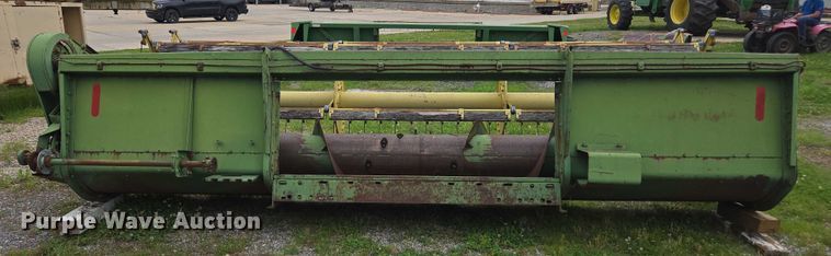 image for item DU7873 1980 John Deere 7720 combine