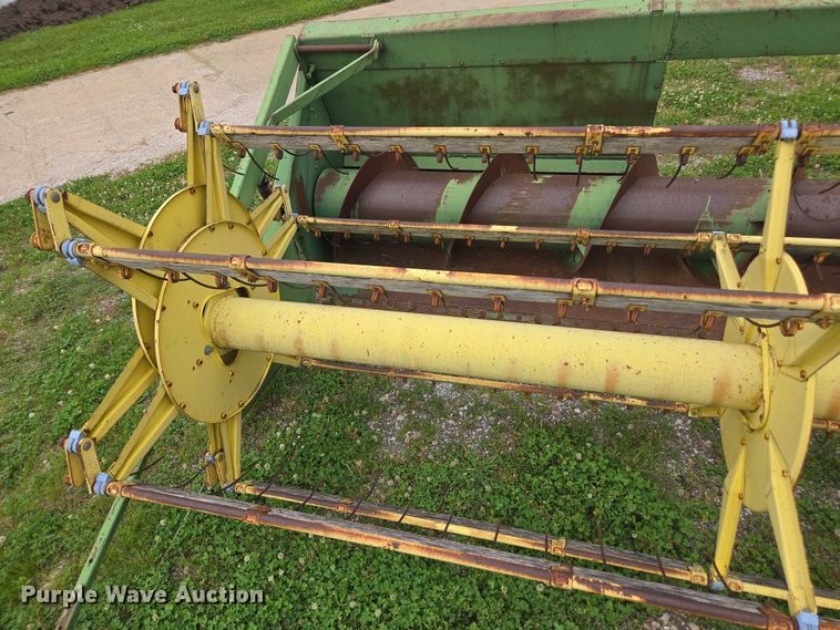 image for item DU7873 1980 John Deere 7720 combine