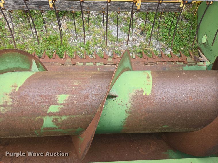 image for item DU7873 1980 John Deere 7720 combine