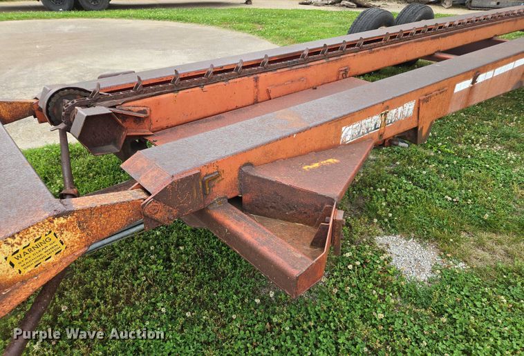 image for item DU7877 Farm Hand hay trailer