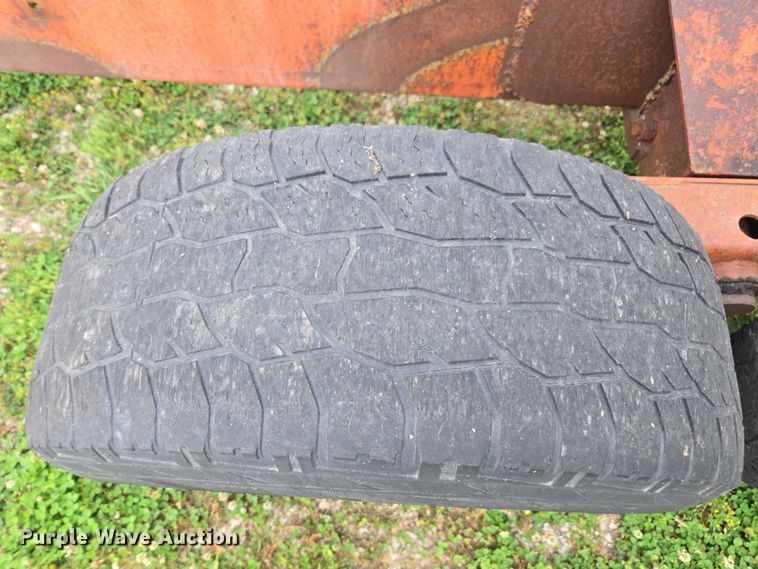 image for item DU7877 Farm Hand hay trailer