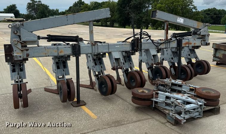 image for item DU7883 Field cultivator