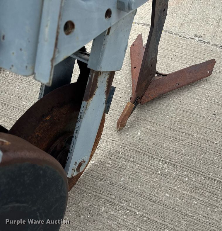 image for item DU7883 Field cultivator