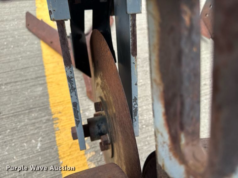 image for item DU7883 Field cultivator