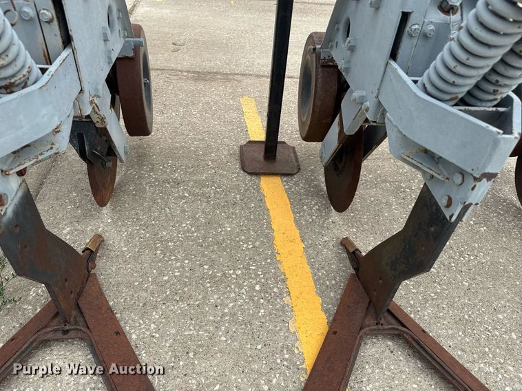 image for item DU7883 Field cultivator