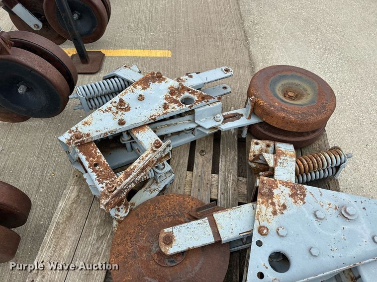 image for item DU7883 Field cultivator