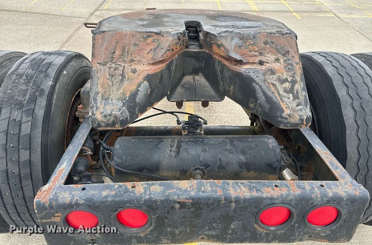 image for item DU7884 Silver Eagle trailer dolly