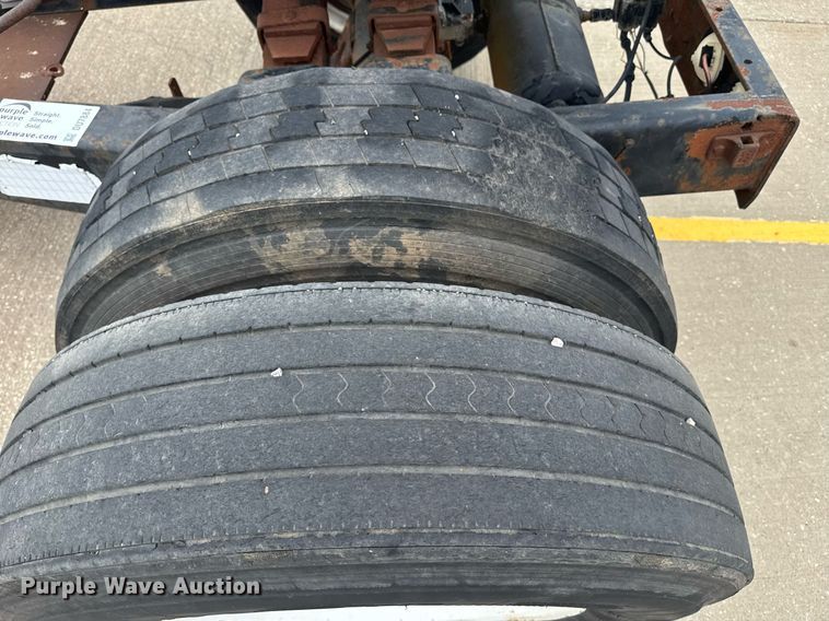 image for item DU7884 Silver Eagle trailer dolly