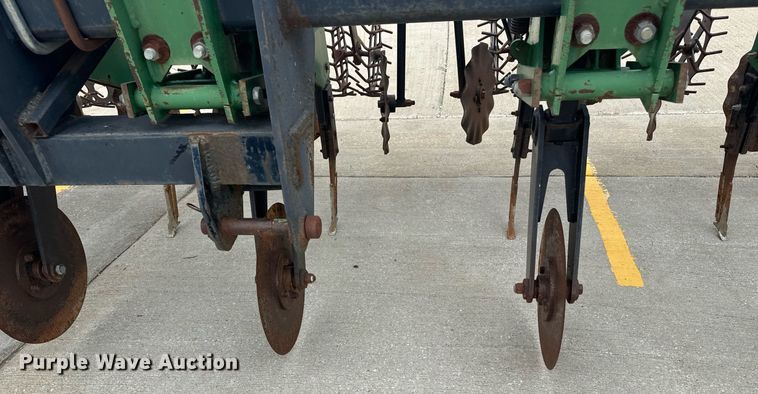 image for item DU7885 Schlagel strip-till