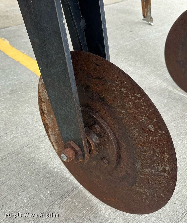 image for item DU7885 Schlagel strip-till