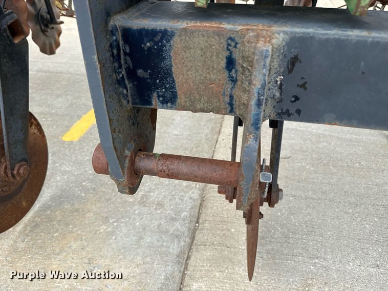 image for item DU7885 Schlagel strip-till