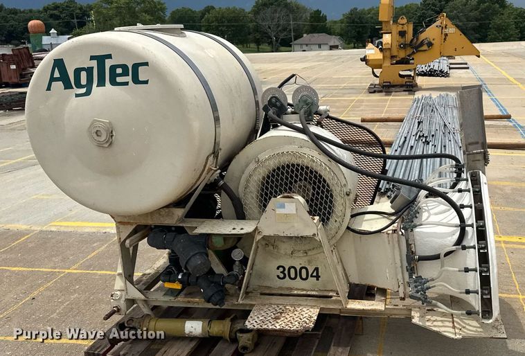 image for item DU7897 Agtec sprayer