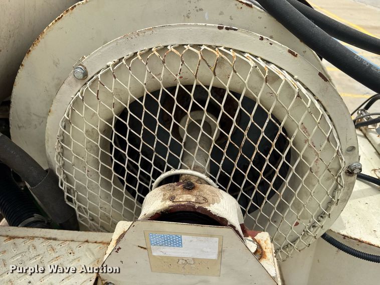 image for item DU7897 Agtec sprayer