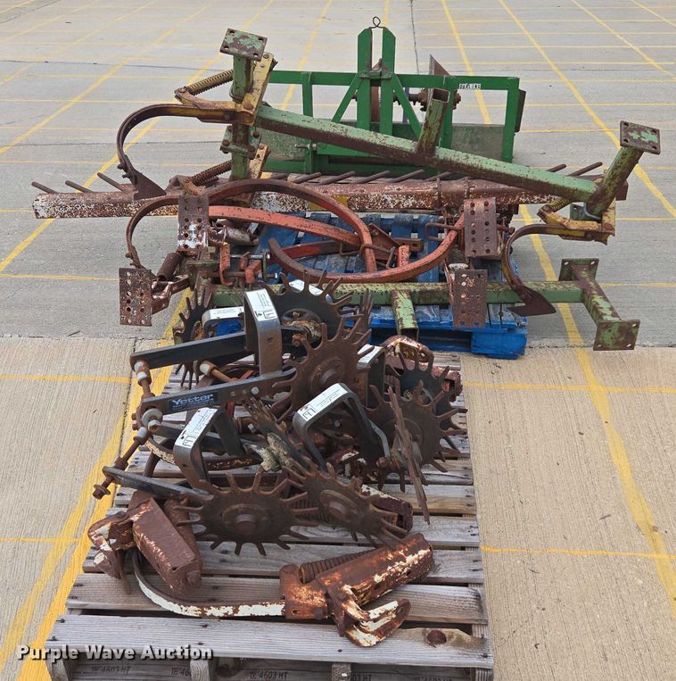 image for item DU7900 Tillage equipment