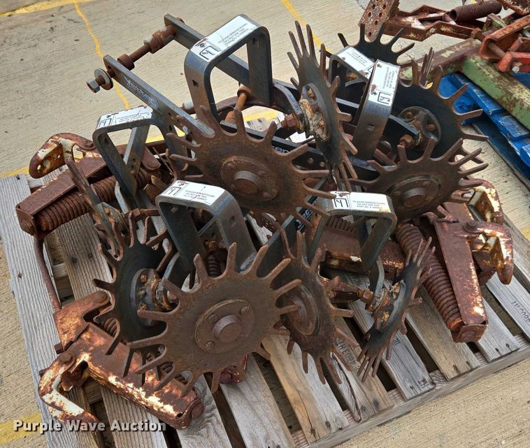 image for item DU7900 Tillage equipment