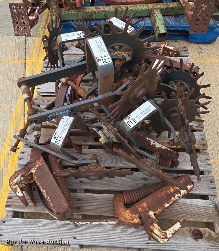 image for item DU7900 Tillage equipment