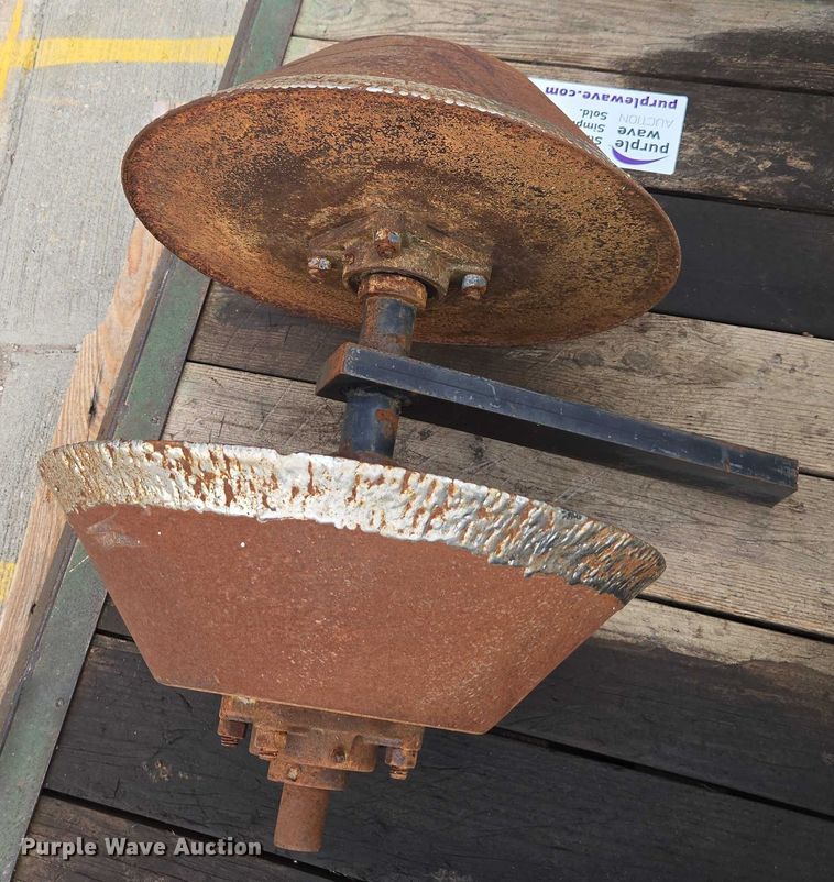 image for item DU7900 Tillage equipment