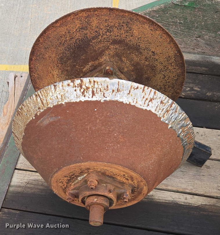 image for item DU7900 Tillage equipment