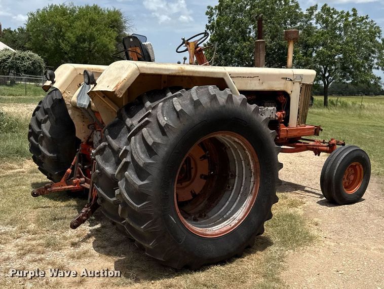 image for item DX5602 Case 1030 Comfort King  tractor