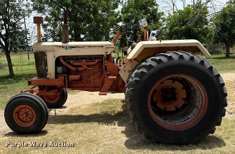 image for item DX5602 Case 1030 Comfort King  tractor