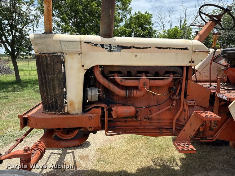 image for item DX5602 Case 1030 Comfort King  tractor