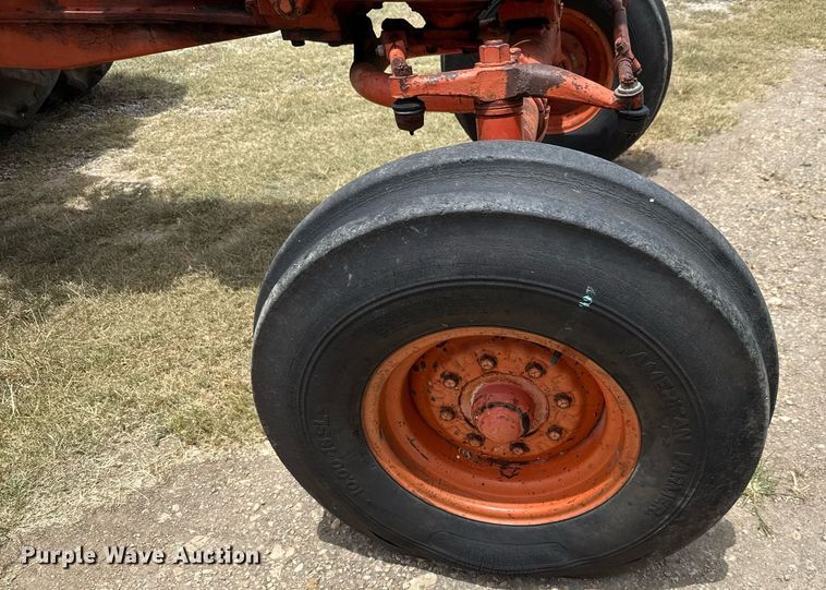 image for item DX5602 Case 1030 Comfort King  tractor