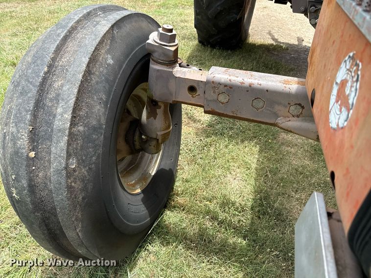 image for item DX5603 1984 Massey Ferguson 3545 tractor