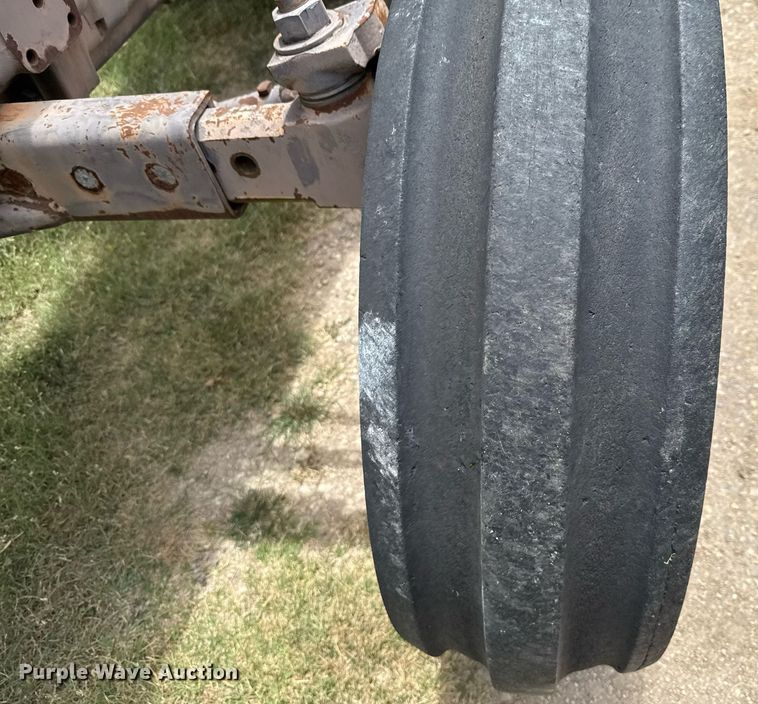 image for item DX5603 1984 Massey Ferguson 3545 tractor